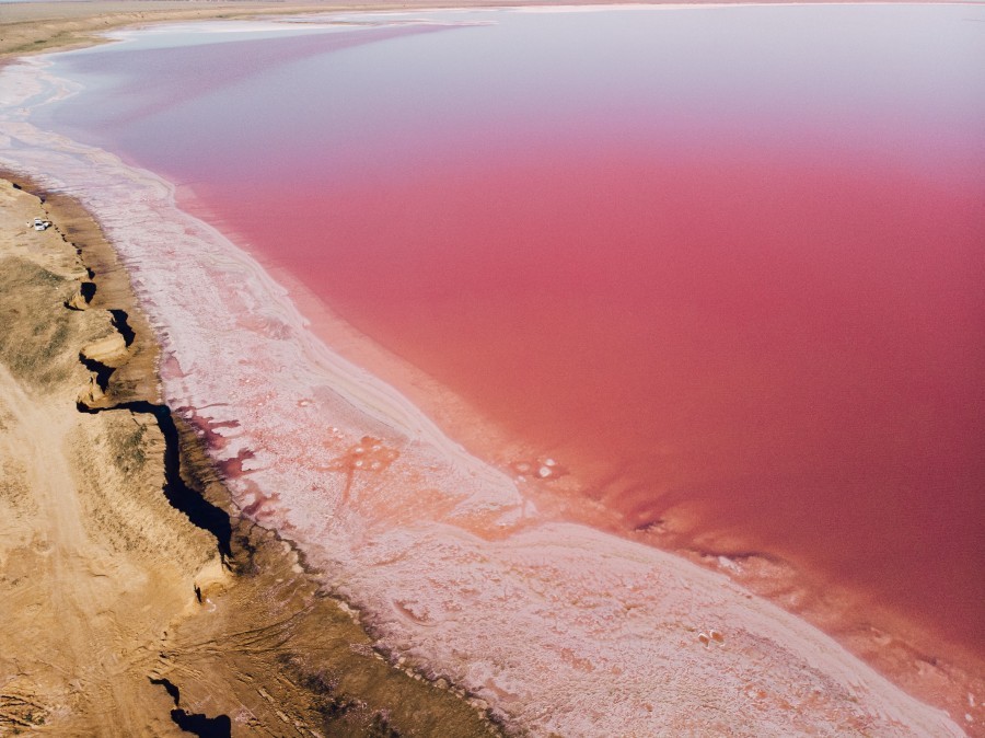 Quelle est la localisation du lac Natron en Tanzanie ?