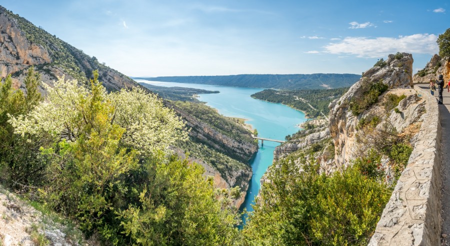 Quelles sont les randonnées à faire autour du lac de Pareloup ?